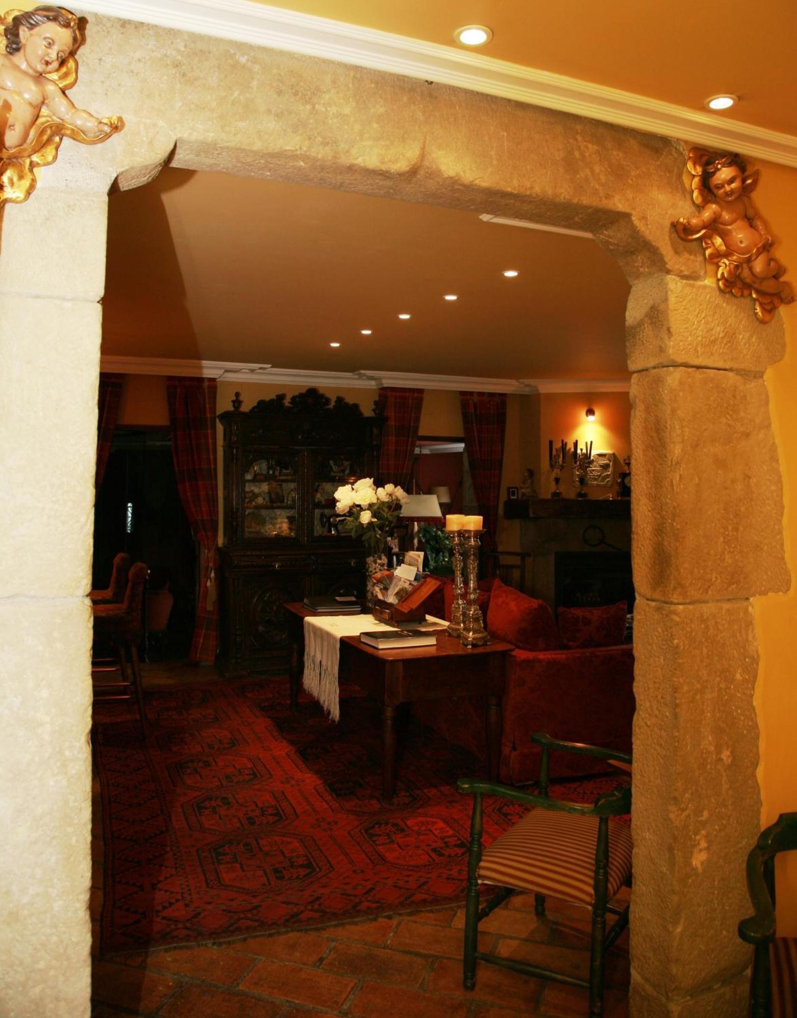 Hotel Almud ซาเยนต์ เด กาเยโก ภายนอก รูปภาพ